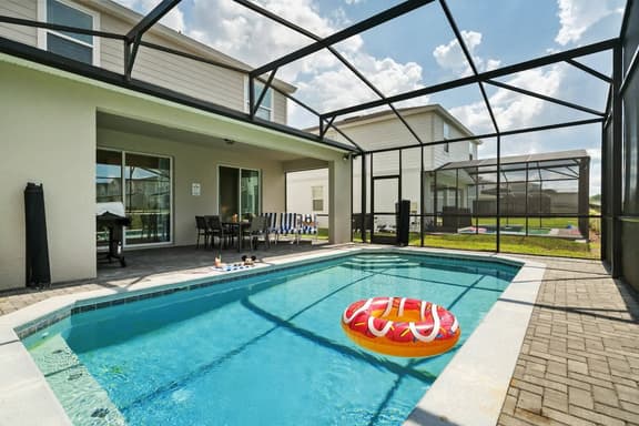 Sunshine Escape – Windsor Island Resort (WI 2220)